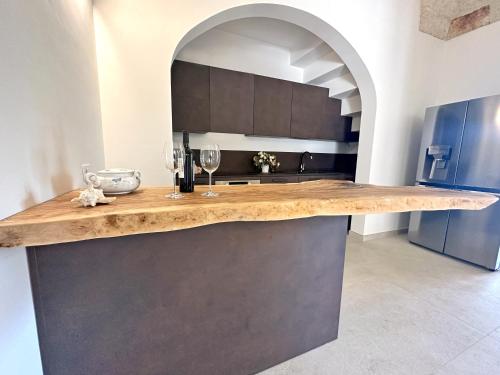 Una cocina o cocineta en Carrubia