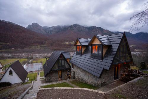Gallery image of Columbus Villas in Vermosh