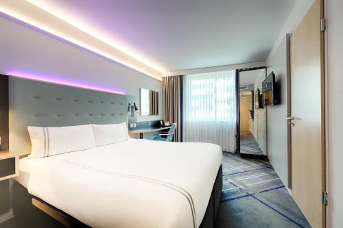Premier Inn Berlin City Centre Image