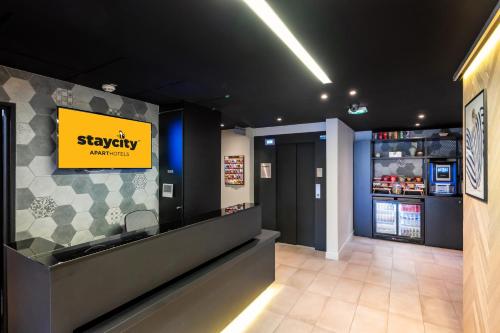 Certifikát, hodnocení, plakát nebo jiný dokument vystavený v ubytování Staycity Aparthotels Paris Gare de l'Est