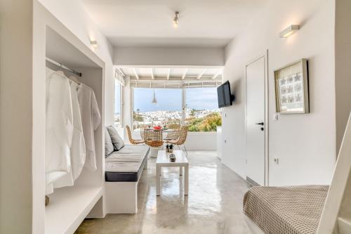 Sandy Studio With View In Naousa