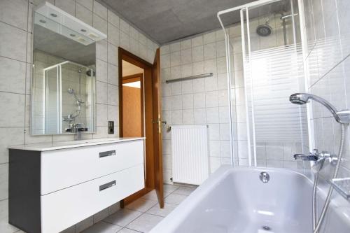 Kúpeľňa v ubytovaní cozy worker apartments Niederkassel