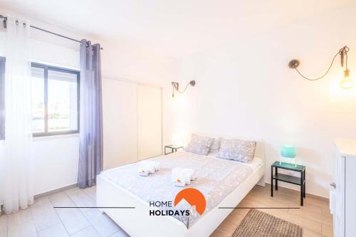 #112 Oura Apartment Pool & Nightlife