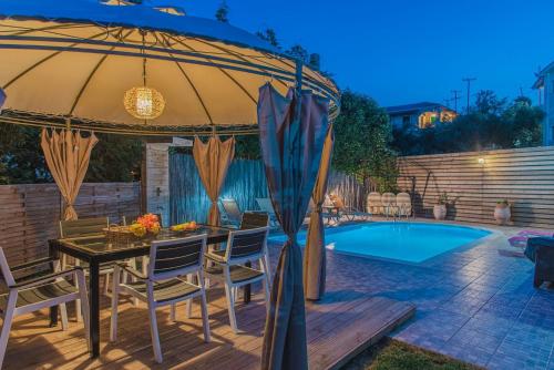 Danae Villas - 100m from beach