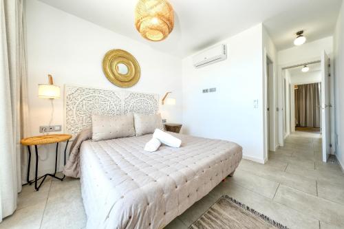 La Isleña House - Near the beach, Air-Con, Fast Wifi and SAT tv By Lanzarote Vacation Homes