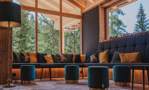Posezení v ubytování Almwellness-Resort Tuffbad