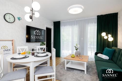 Apartament Forest Bay z basenem krytym całorocznym-Pobierowo Baltic Apartments- SANNEL Apartments for rent