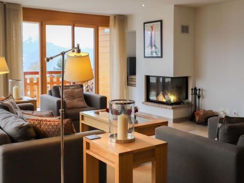 Posezení v ubytování Apartment Cor des Alpes 16 by Interhome
