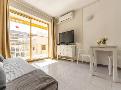 Apartment Miramar Nautic-1 by Interhome