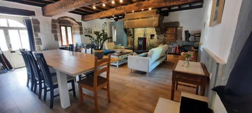 Posedenie v ubytovaní Chambres d'hôtes Domaine La Touche