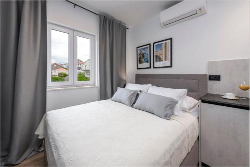 Time Off Studio Apartment (b)