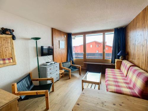 Studio lumineux à Tignes Val Claret, proche pistes et commerces, balcon, animaux permis