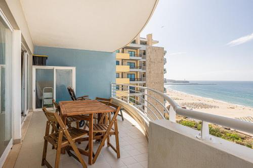 Miradouro Rocha - T2 com Vista Mar