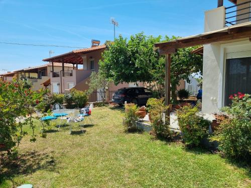 Κήπος έξω από το Smaragda Sea View Villa