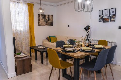Posedenie v ubytovaní Apartman Luma