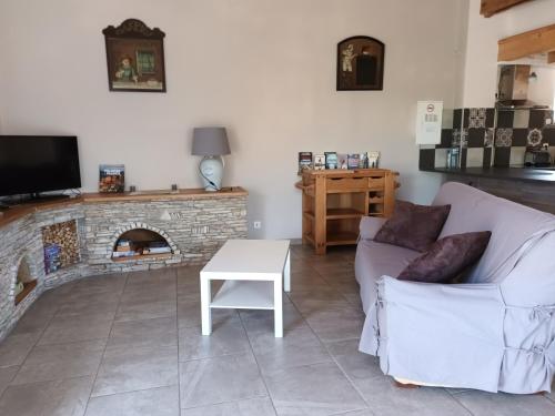 Photo de la galerie de l'établissement Le Nid Ardèchois, à Saint-Just