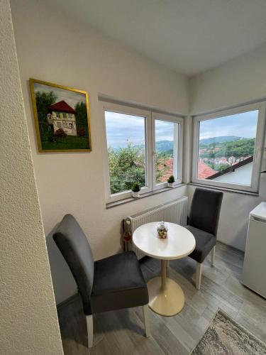 Nespecifikovaný výhled na hory nebo výhled na hory při pohledu z apartmánu