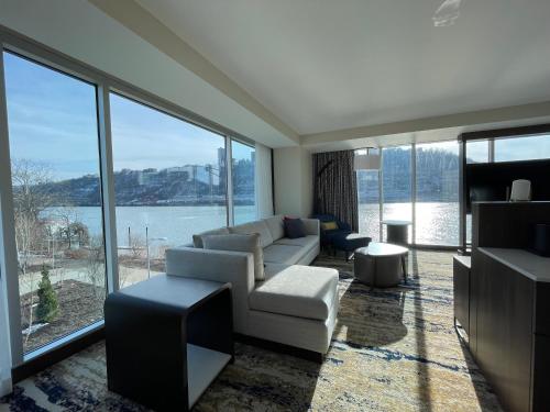 The Landing Hotel at Rivers Casino Pittsburgh Image