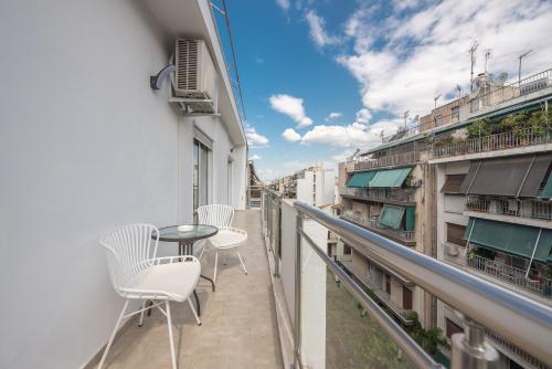 Balkón nebo terasa v ubytování Athens Del Sol Suite