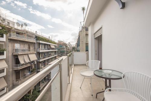 Balkón nebo terasa v ubytování Athens Del Sol Suite