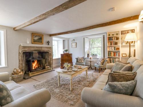 Hilltop House – Photos 3
