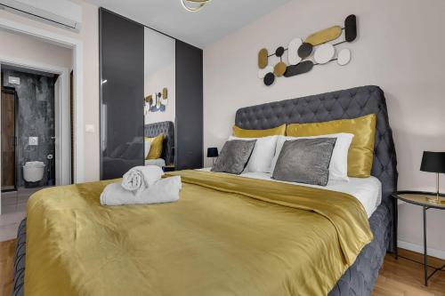 Luxury Apartment Mirage