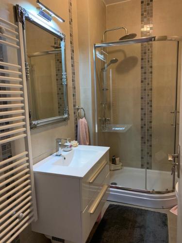 Ένα μπάνιο στο Apartment Sweet Home Banja Luka