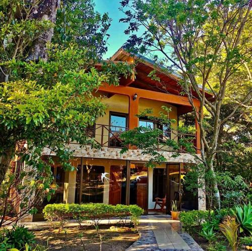 Κήπος έξω από το Villa El Nido Monteverde