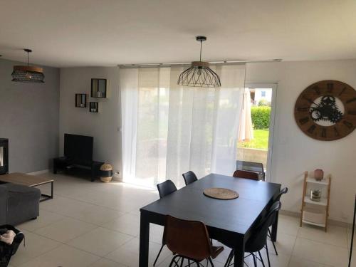 Photo de la galerie de l'établissement Maison Neuve à St-Thégonnec, à Saint-Thégonnec