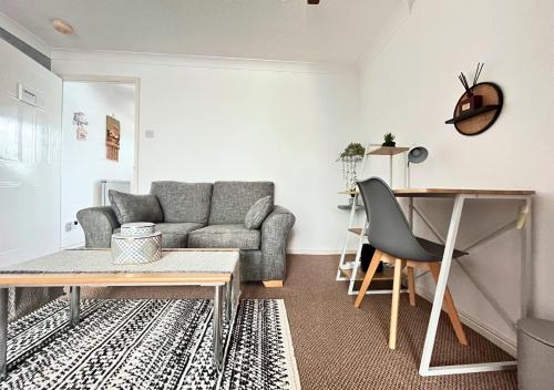 Χώρος καθιστικού στο Central Peaceful Home with Parking, Wi-Fi and Garden