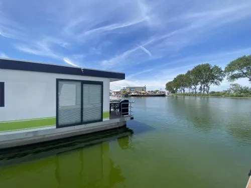 Woonboot Tineau picture