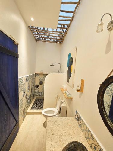 Ένα μπάνιο στο Hacoda Homestay