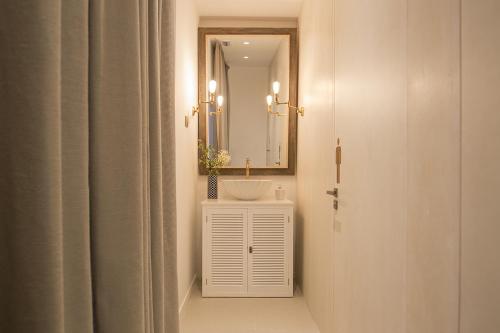 Cabot Romantic- Adults Only photo 3