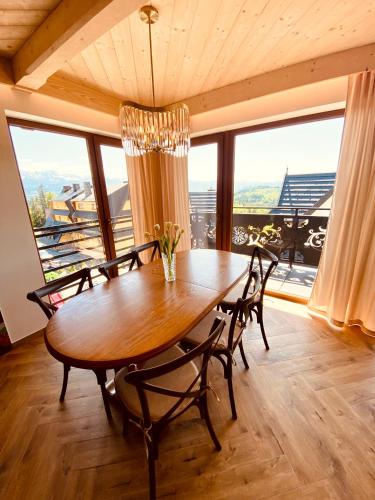 Φωτογραφία από το άλμπουμ του Domki Widokowelove z widokiem na panoramę Tatr - mountain view σε Gliczarow