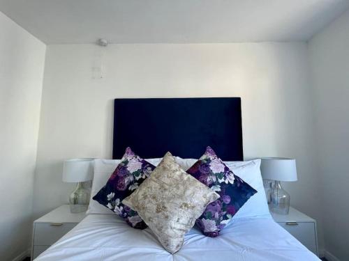 Ένα ή περισσότερα κρεβάτια σε δωμάτιο στο Welsh Getaway Home No 2 - 10 mins to Bike Park Wales