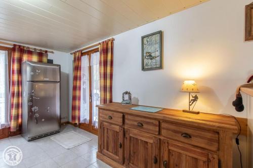 Η κουζίνα ή μικρή κουζίνα στο Gîte Annecy 06 - Au Royaume des Marmottes - Appt 06
