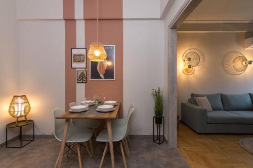 Spacious 2 Bedroom Apartment In Koukaki