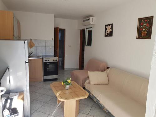 Photo de la galerie de l'établissement Astra, à Vir