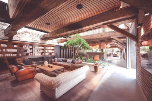 Splendide Chai 700 m2 Bordeaux