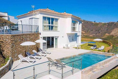 Gran villa con bonitas vistas