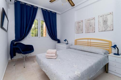 Postel nebo postele na pokoji v ubytování Espanatour Apartamento Valencia
