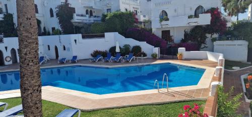 Large 1 Bedroom Apartment Close To Puerto Banus