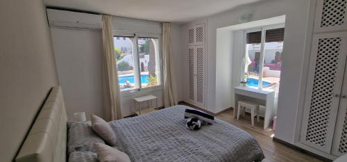 Large 1 Bedroom Apartment Close To Puerto Banus
