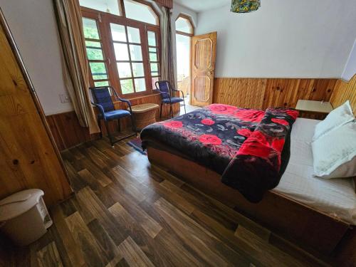 Una cama o camas en una habitación de Orchards House - The Hidden Tribe