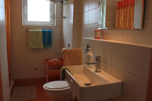 Kúpeľňa v ubytovaní Charlie Apartments