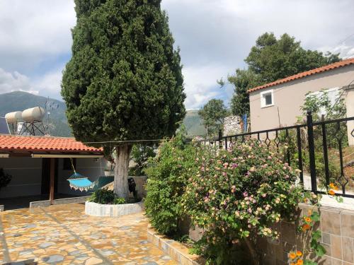 Kiparissi Guesthouse