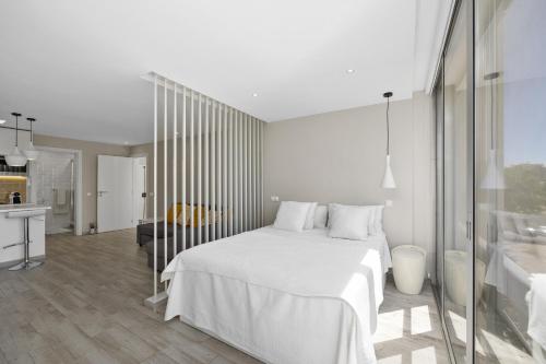 Silver Lux Studio 1 - City Center by HD PROPERTIES