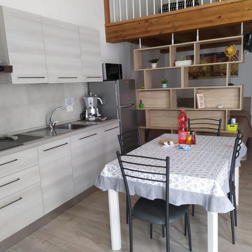 BHH BOLOGNA HOLIDAY HOME private Garden Reserved Parking -wwwbolognaholidayhomecom- house garden parking photo 26