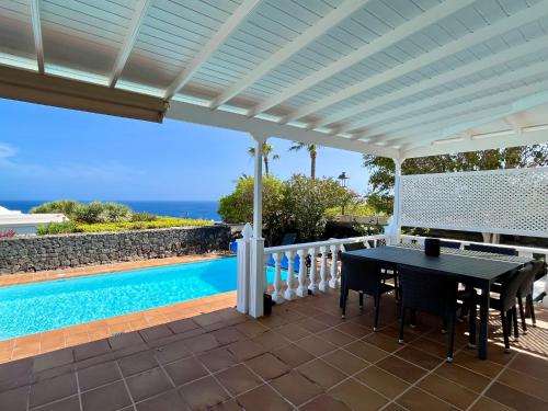 VILLA BARQUITO by JK Lanzarote