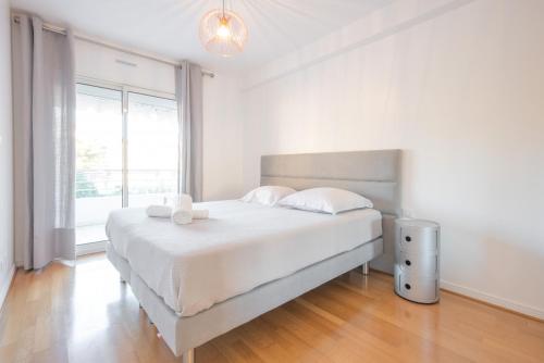 Le Parisien by Winsome Destination